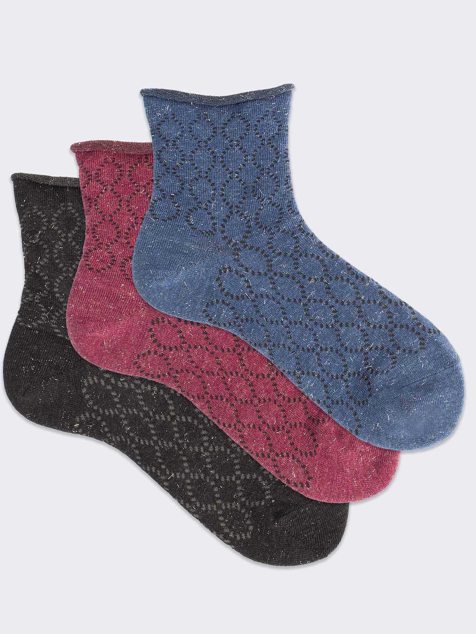 Calzini Corti Donna con Motivo Intrecciato Elegante - Image 1