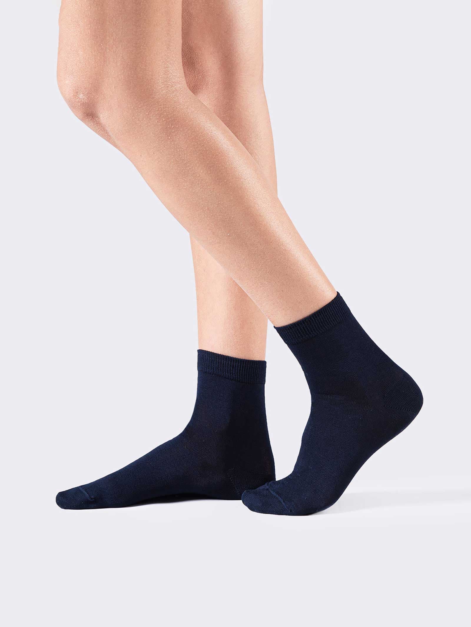 Calza corta da donna in fresco cotone mercerizzato ed elasticizzato