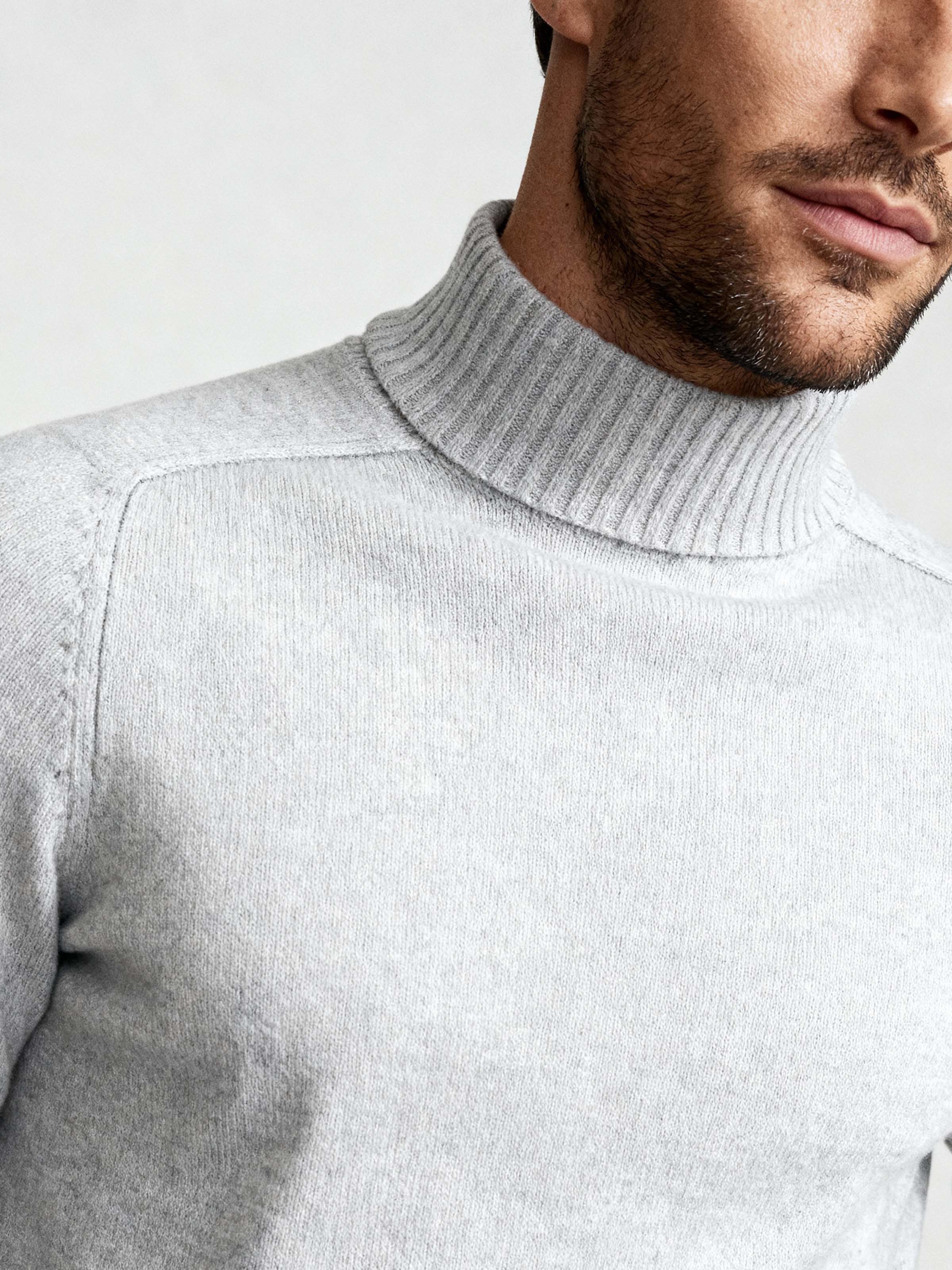 Dolcevita uomo manica lunga con dettagli a Coste in misto Cashmere - Image 3