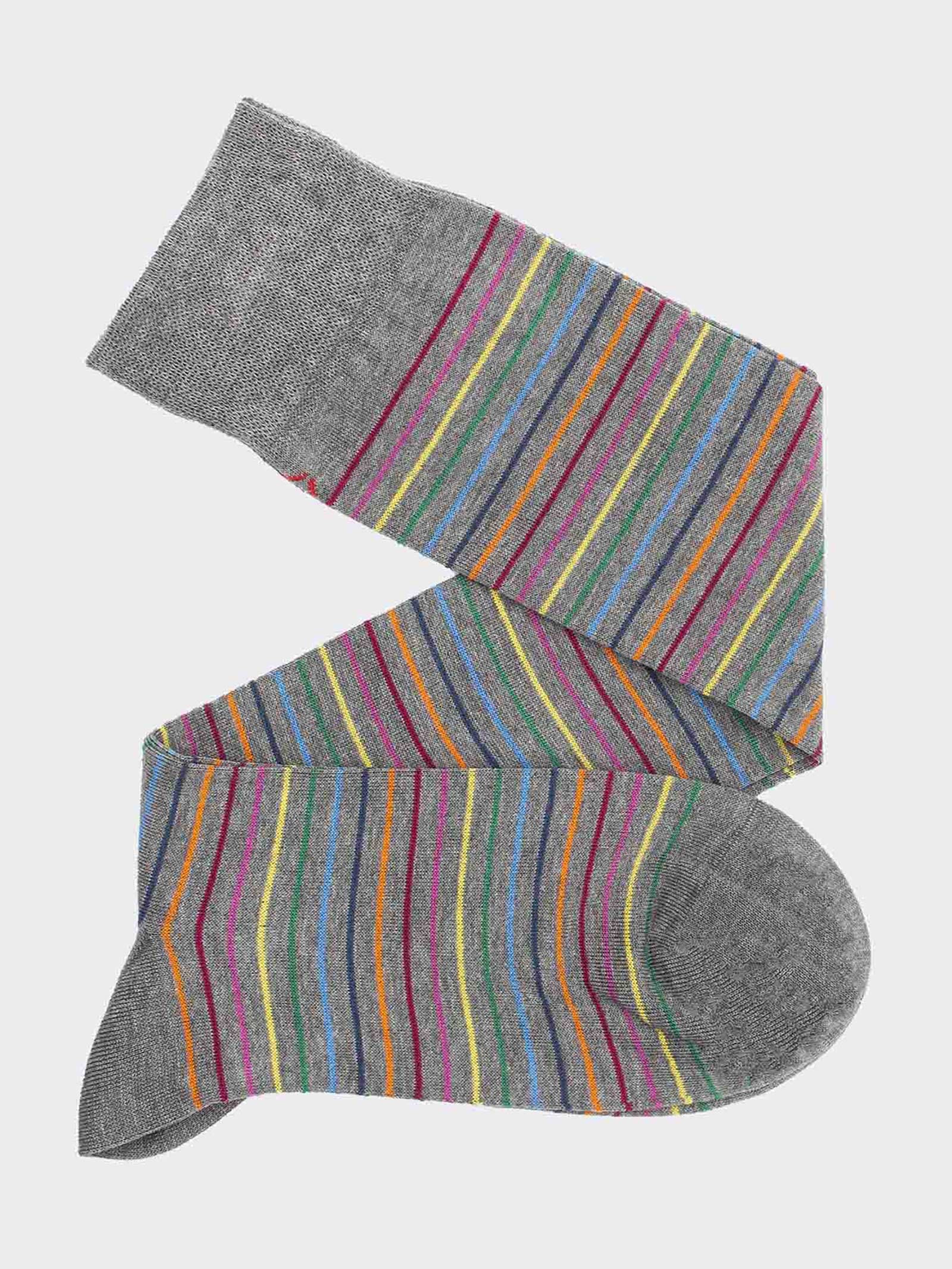Calze Uomo Lunghe Fantasia a Righe Multicolore in Fresco Cotone - Image 1