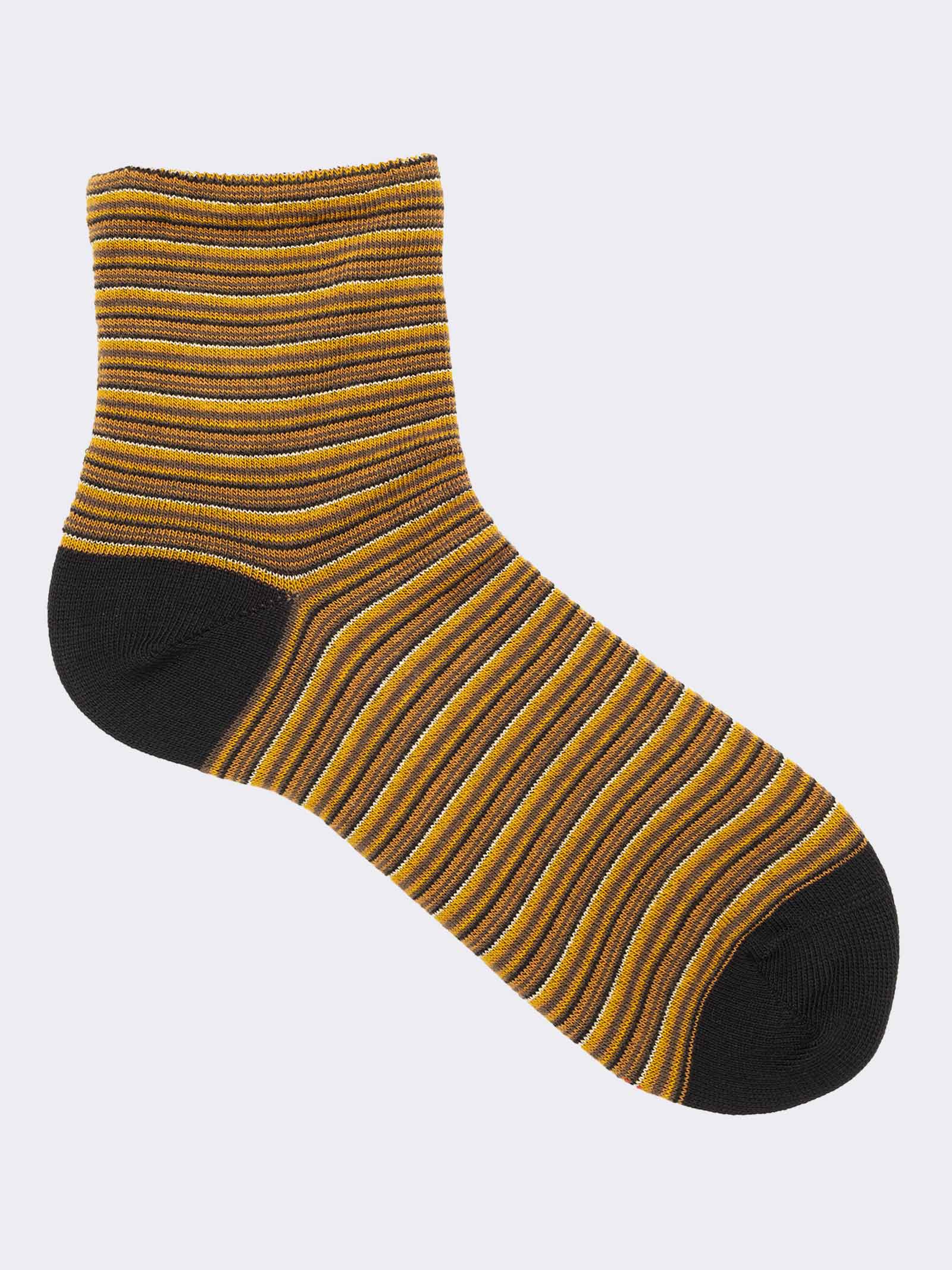 Calzini Donna Corti a Righe in Caldo Cotone - Eleganza e Comfort - Image 1
